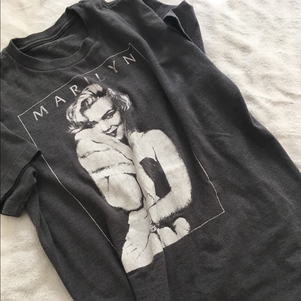 Marilyn Monroe graphic tee